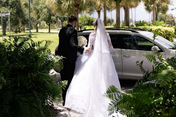 wedding transportation Chicago, Chicago wedding car service, chauffeured wedding transportation, wedding transportation logistics, Chicago CoachWorks